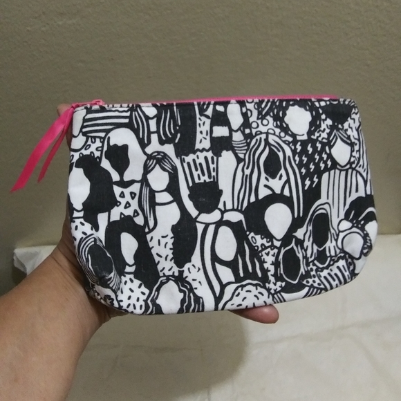 Ipsy Cosmetic Bag - Picture 10 of 16